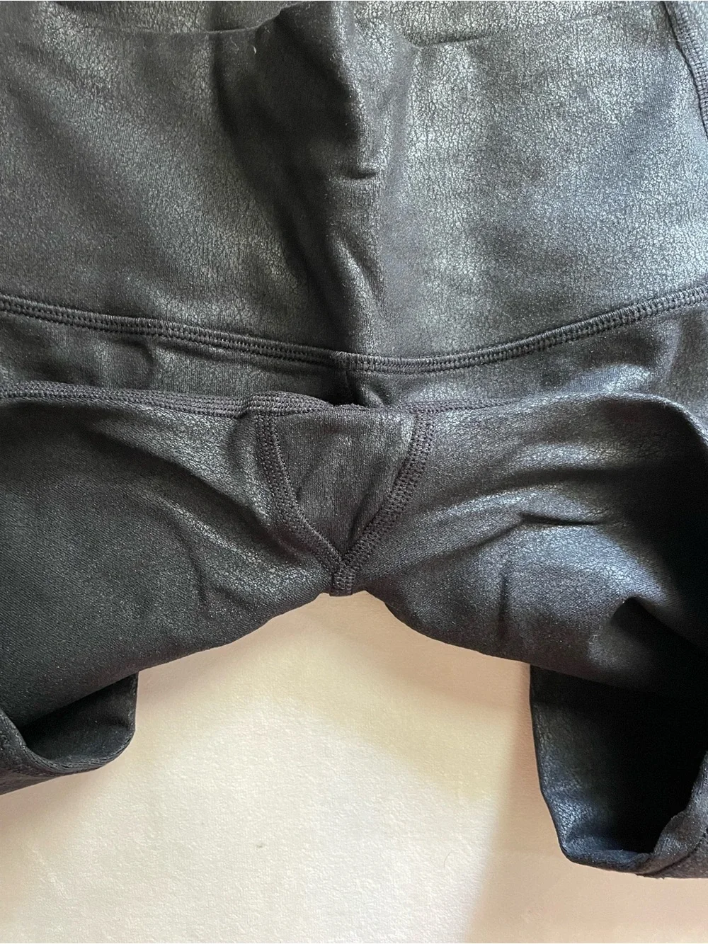 Alo Yoga High-Rise Shimmer Black Leggings